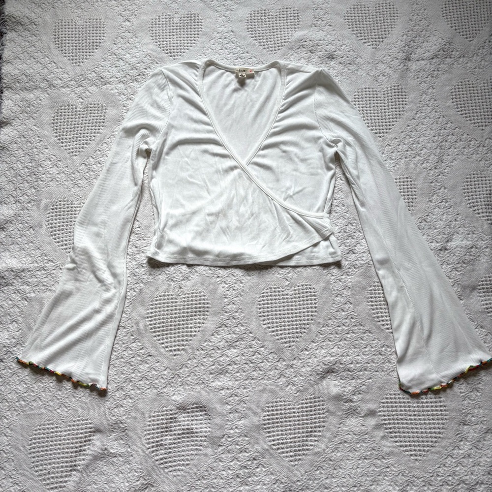 $10 or 2/$15 White Long-Sleeved Crop Top Size Medium